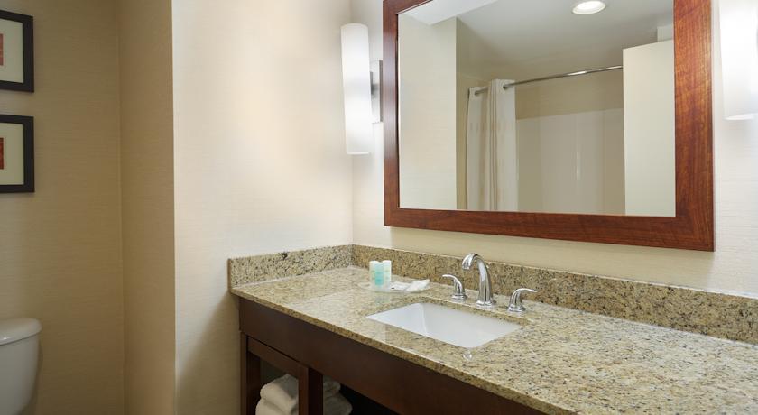 Comfort Suites Richmond Eksteriør billede