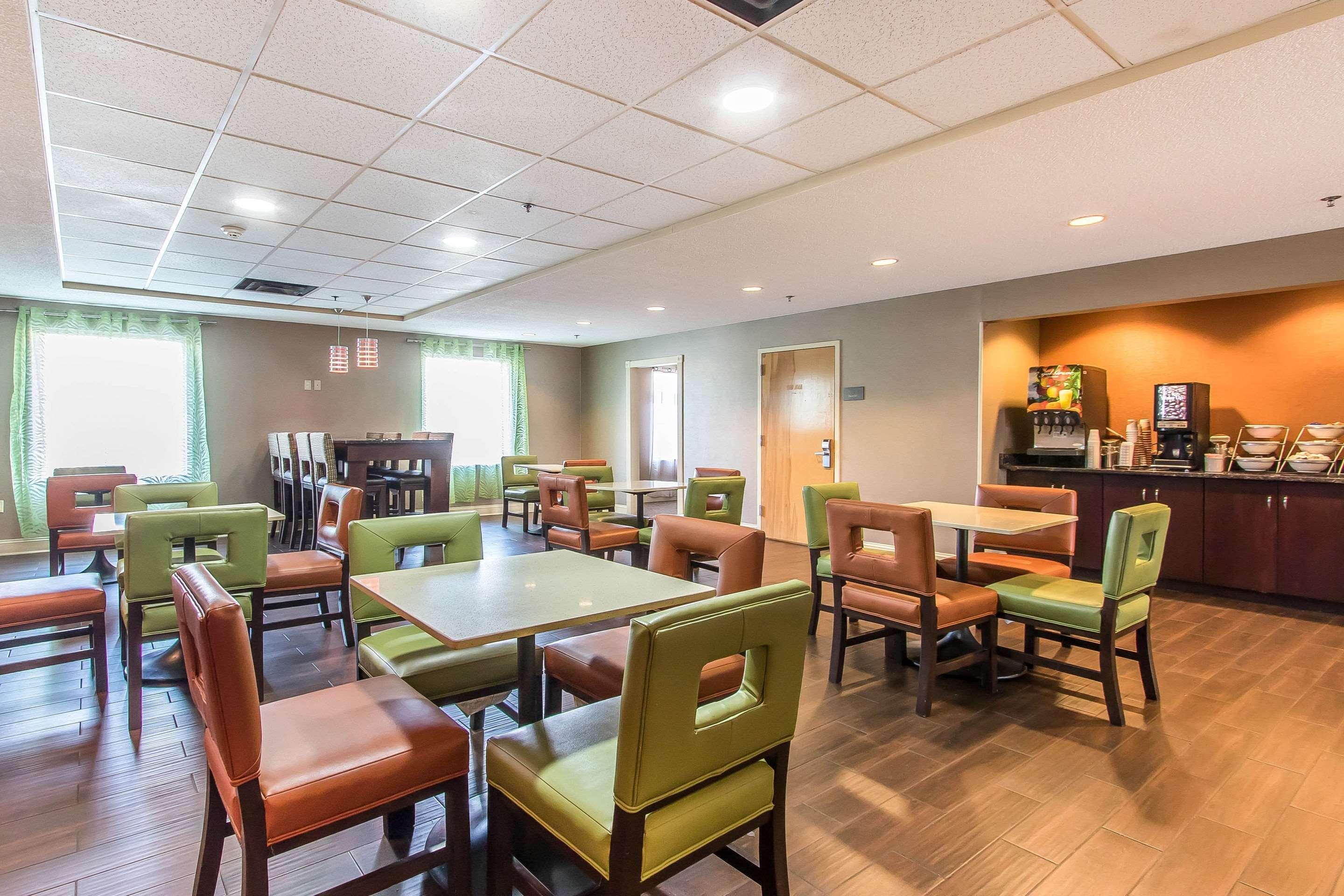 Comfort Suites Richmond Eksteriør billede